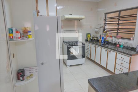 Casa à venda com 150m², 3 quartos e 3 vagasCozinha 