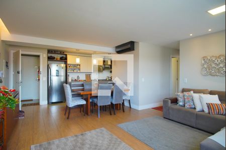 Sala de apartamento à venda com 2 quartos, 80m² em São João, Porto Alegre