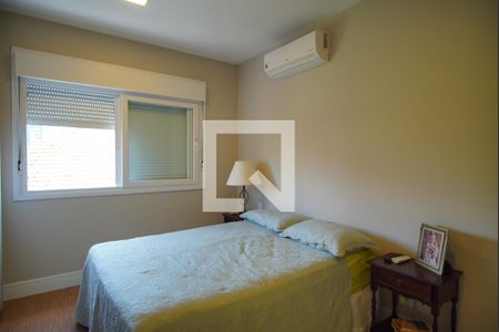 Suíte de apartamento à venda com 2 quartos, 80m² em São João, Porto Alegre