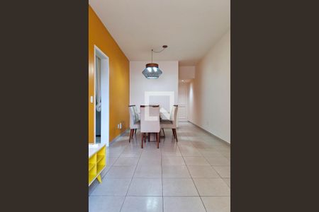 Sala de apartamento para alugar com 1 quarto, 55m² em Ingá, Niterói