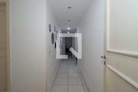 Apartamento à venda com 200m², 4 quartos e 3 vagas Apartamento à venda com 200m², 4 quartos e 3 vagasCorredor