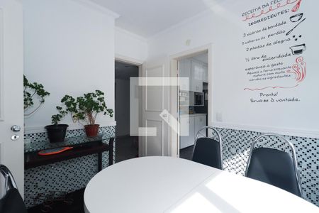 Apartamento à venda com 200m², 4 quartos e 3 vagas Apartamento à venda com 200m², 4 quartos e 3 vagasCopa