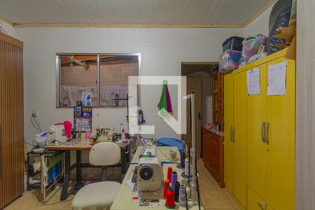 Casa à venda com 86m², 4 quartos e 2 vagas Casa à venda com 86m², 4 quartos e 2 vagasQuarto 4