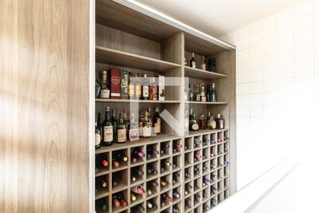 Casa à venda com 450m², 4 quartos e 4 vagas Casa à venda com 450m², 4 quartos e 4 vagasÁrea comum