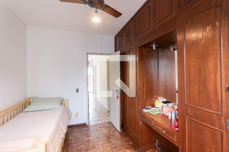 Apartamento à venda com 127m², 4 quartos e 2 vagasQuarto 2 segundo andar