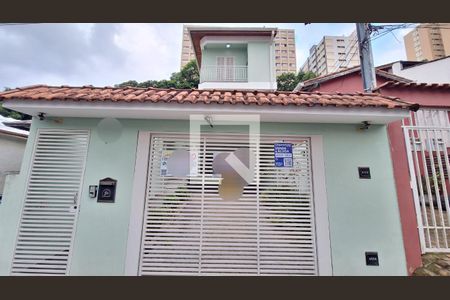 Casa à venda com 250m², 3 quartos e 4 vagasFachada