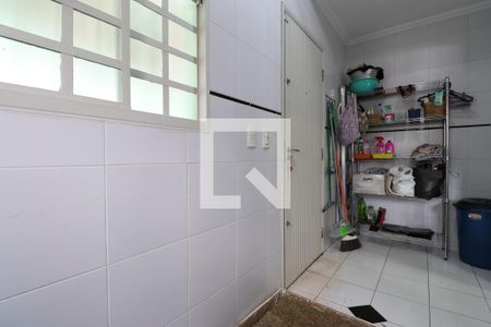 Casa à venda com 250m², 3 quartos e 4 vagasÁrea de Serviço