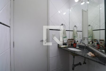 Casa à venda com 250m², 3 quartos e 4 vagasLavabo