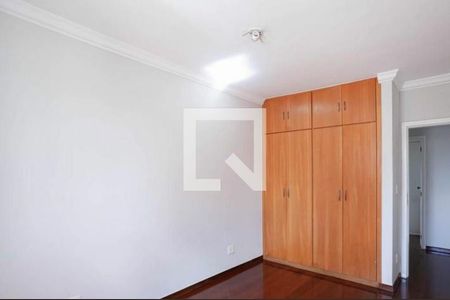 Apartamento à venda com 168m², 4 quartos e 2 vagasQuarto 3