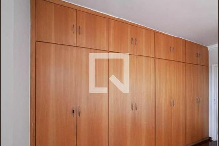 Apartamento à venda com 168m², 4 quartos e 2 vagasQuarto 4