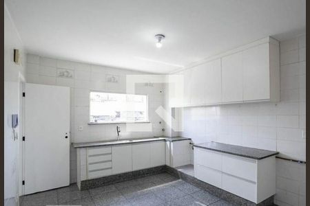 Apartamento à venda com 168m², 4 quartos e 2 vagasCozinha