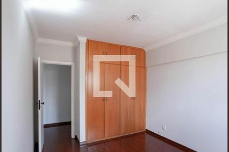 Apartamento à venda com 168m², 4 quartos e 2 vagasQuarto 2