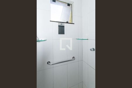 Casa para alugar com 70m², 2 quartos e 2 vagasBanheiro Social