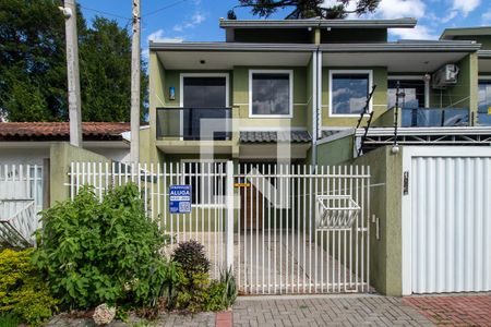 Casa para alugar com 70m², 2 quartos e 2 vagasFachada