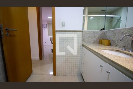 Apartamento para alugar com 110m², 3 quartos e 2 vagasBanheiro Social