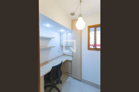 Apartamento à venda com 72m², 3 quartos e 2 vagas Apartamento à venda com 72m², 3 quartos e 2 vagasEscritório