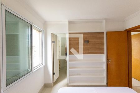 Apartamento à venda com 72m², 3 quartos e 2 vagas Apartamento à venda com 72m², 3 quartos e 2 vagasQuarto 1
