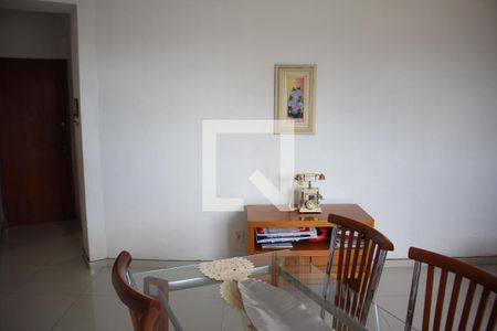 Sala de apartamento à venda com 3 quartos, 96m² em Centro, Contagem