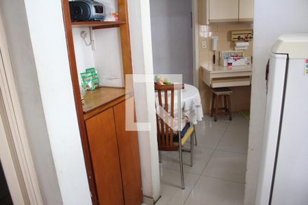 Apartamento à venda com 96m², 3 quartos e 1 vagaÁrea de Serviço