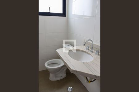 Apartamento à venda com 82m², 2 quartos e 2 vagasBanheiro da Suíte 2