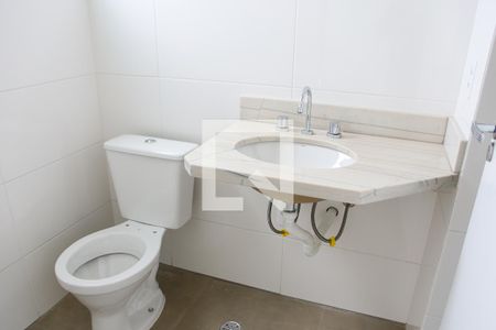 Apartamento à venda com 82m², 2 quartos e 2 vagasBanheiro da Suíte 2