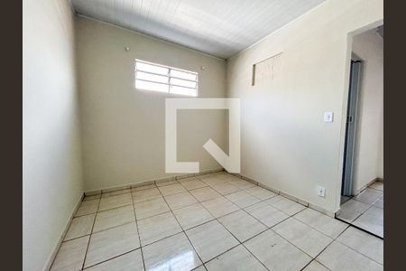Casa para alugar com 65m², 1 quarto e 1 vaga Casa para alugar com 65m², 1 quarto e 1 vagaQuarto
