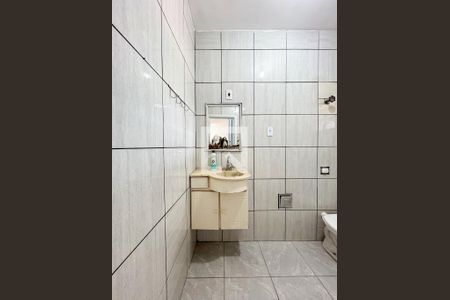 Casa para alugar com 65m², 1 quarto e 1 vaga Casa para alugar com 65m², 1 quarto e 1 vagaBanheiro