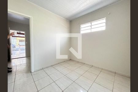 Casa para alugar com 65m², 1 quarto e 1 vaga Casa para alugar com 65m², 1 quarto e 1 vagaQuarto