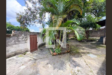 Casa à venda com 366m², 6 quartos e 2 vagas Casa à venda com 366m², 6 quartos e 2 vagasÁrea comum