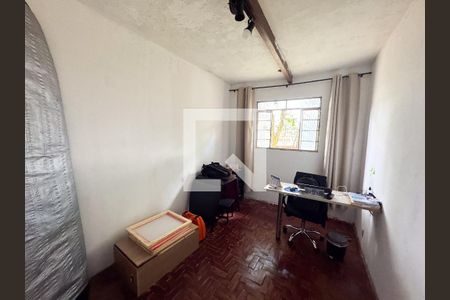 Casa à venda com 366m², 6 quartos e 2 vagas Casa à venda com 366m², 6 quartos e 2 vagasQuarto 3