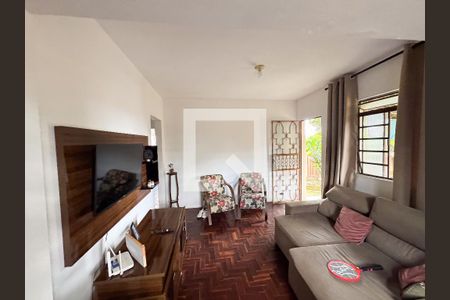 Sala de casa à venda com 6 quartos, 366m² em Glória, Belo Horizonte