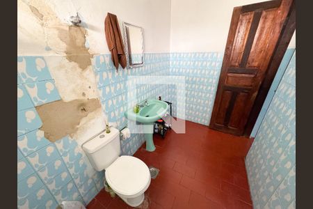 Casa à venda com 366m², 6 quartos e 2 vagas Casa à venda com 366m², 6 quartos e 2 vagasBanheiro