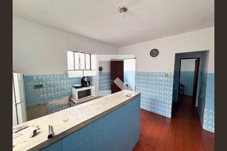 Casa à venda com 366m², 6 quartos e 2 vagas Casa à venda com 366m², 6 quartos e 2 vagasCozinha