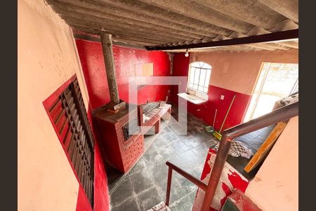 Casa à venda com 366m², 6 quartos e 2 vagas Casa à venda com 366m², 6 quartos e 2 vagasÁrea comum