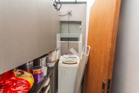 Apartamento à venda com 117m², 3 quartos e 1 vagaÁrea de Serviço