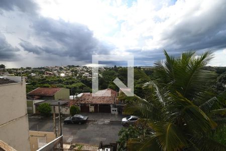 Casa à venda com 242m², 2 quartos e 2 vagasQuarto 2 - Suíte Vista