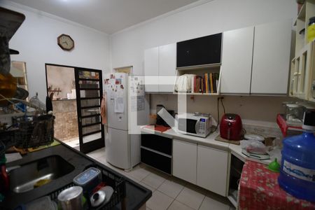Casa à venda com 242m², 2 quartos e 2 vagasCozinha