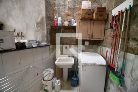 Casa à venda com 242m², 2 quartos e 2 vagasÁrea de Serviço