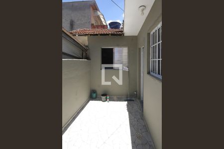 Casa para alugar com 45m², 1 quarto e sem vagaQuintal