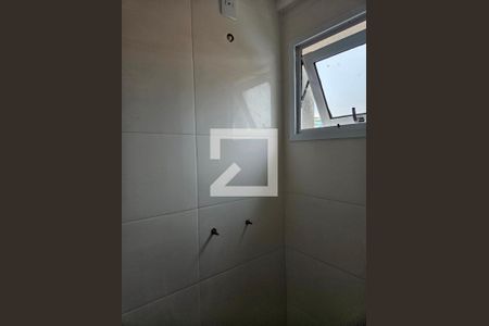 Apartamento à venda com 35m², 2 quartos e sem vaga Apartamento à venda com 35m², 2 quartos e sem vagaBanheiro