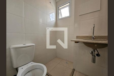 Apartamento à venda com 35m², 2 quartos e sem vaga Apartamento à venda com 35m², 2 quartos e sem vagaBanheiro