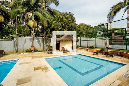 Apartamento à venda com 83m², 3 quartos e 2 vagasCondomínio - Piscina 