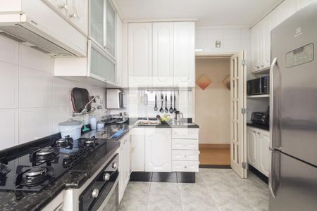 Apartamento à venda com 83m², 3 quartos e 2 vagasCozinha 