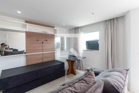 Sala de casa para alugar com 2 quartos, 67m² em Vila Ré, São Paulo