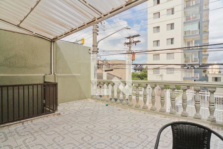 Varanda de casa à venda com 3 quartos, 272m² em Vila Pereira Barreto, São Paulo