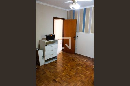 Casa à venda com 180m², 3 quartos e 1 vagaSuíte 