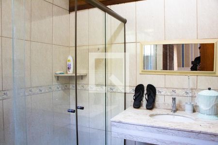 Casa à venda com 180m², 3 quartos e 1 vagaBanheiro Suíte 