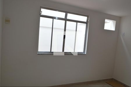 Suíte 1 de casa para alugar com 2 quartos, 80m² em Taquara, Rio de Janeiro