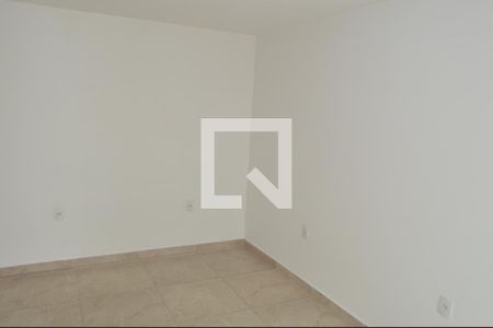 Sala de casa para alugar com 2 quartos, 80m² em Taquara, Rio de Janeiro