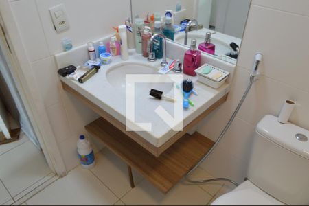 Apartamento para alugar com 68m², 2 quartos e 1 vagaBanheiro